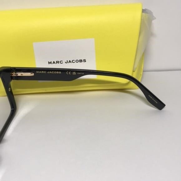 Marc Jacobs Black and White Sunglasses MARC 672/CS - Picture 4 of 15